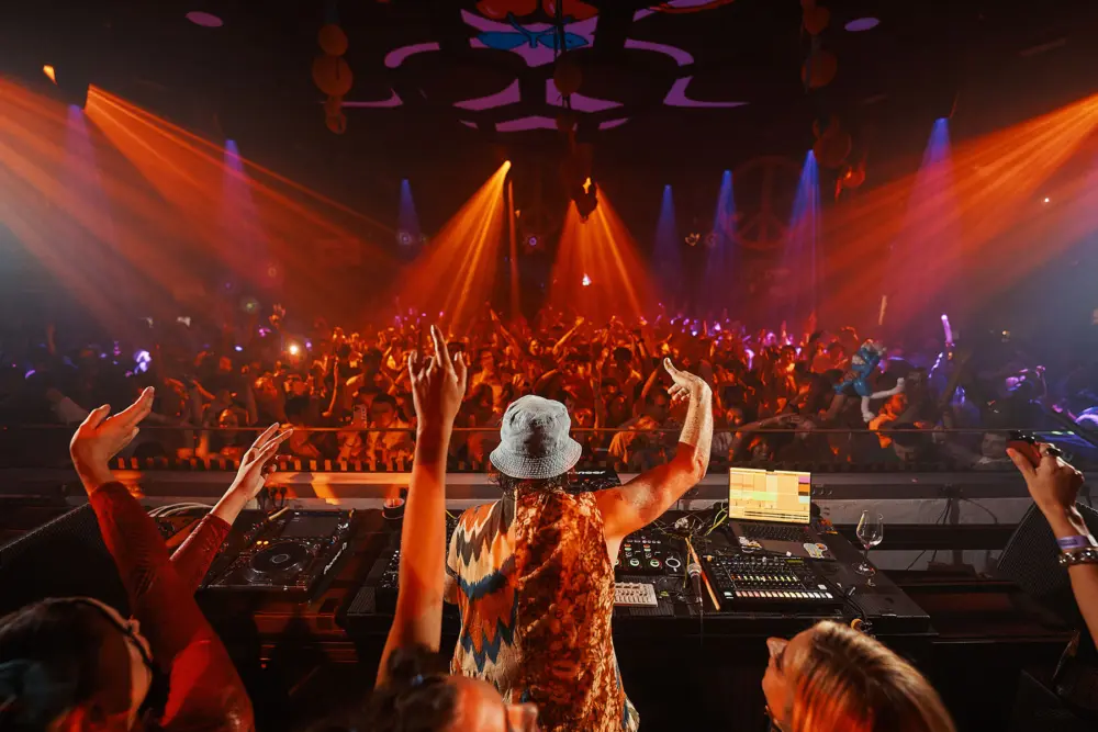 Flower-Power-at-Pacha-Ibiza